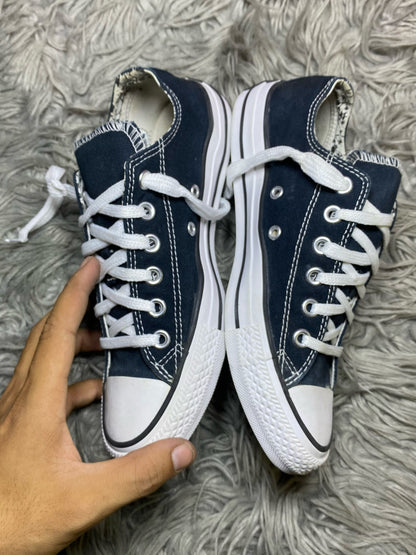 Converse Low Top (37.5)