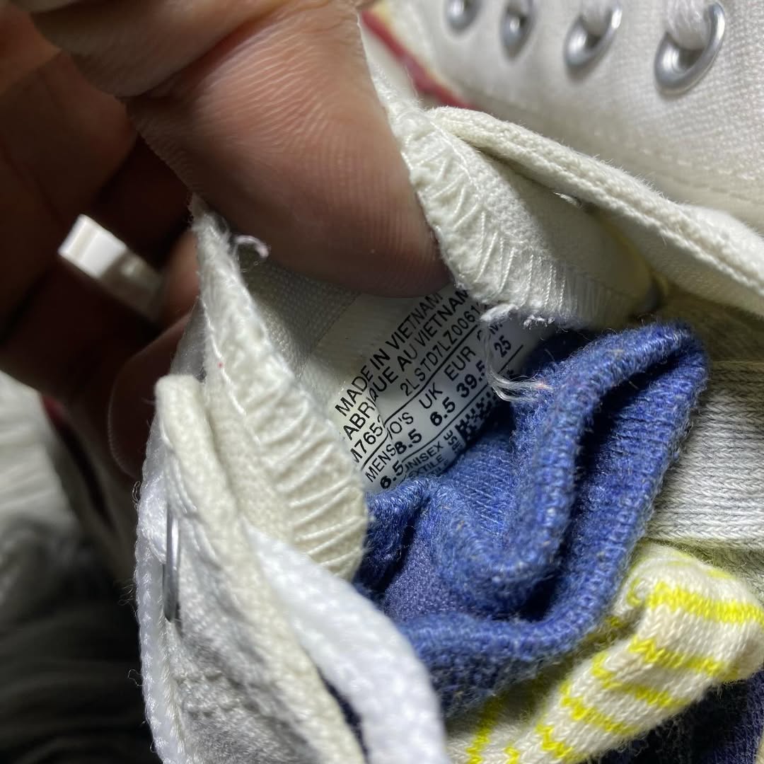 Converse Low Top (39.5)