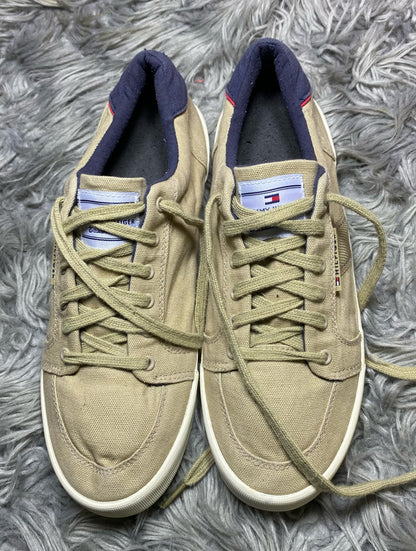 TOMMY HILFIGER SHOES SIZE (43.5)