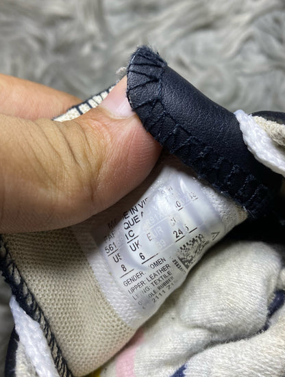 Converse Low Top (39)