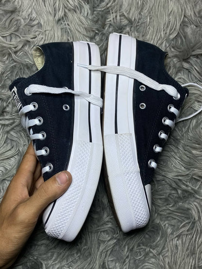 Converse Low Top (39.5)