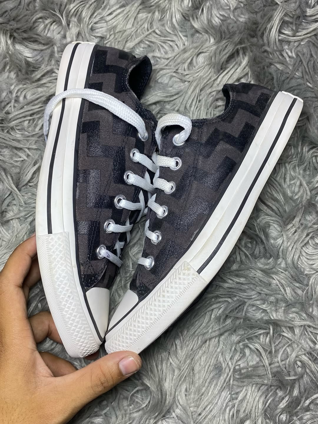 Converse Low Top (40) 2589