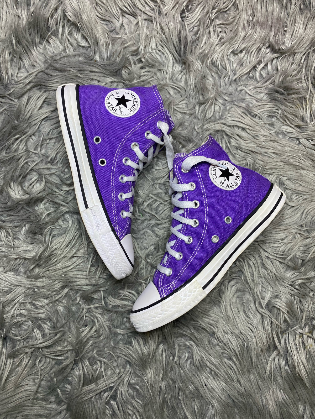 Converse High Top (33.5)