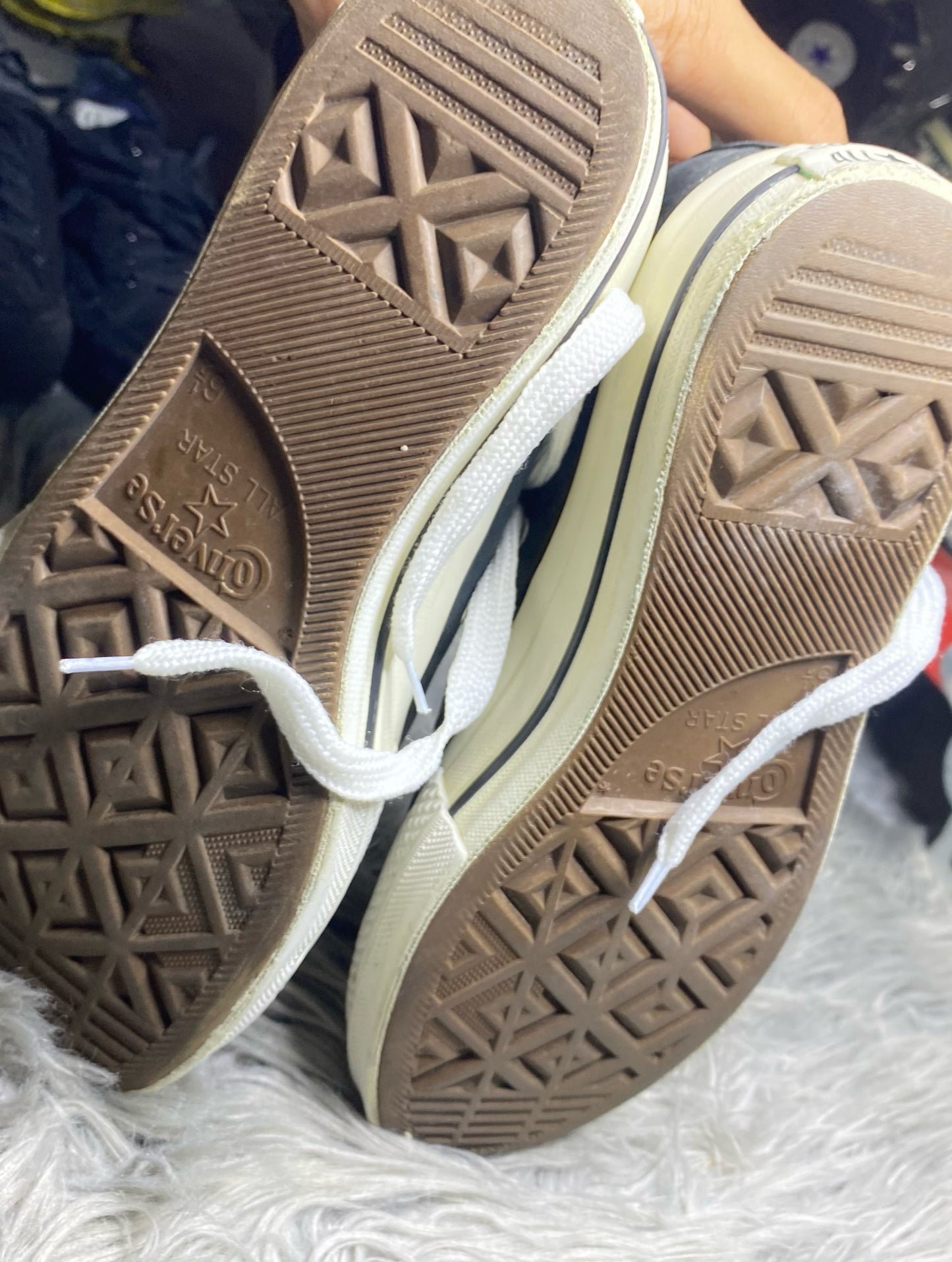 Converse Low Top (39.5)