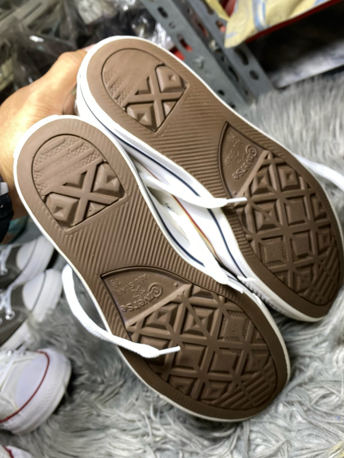Converse Low Top (41)