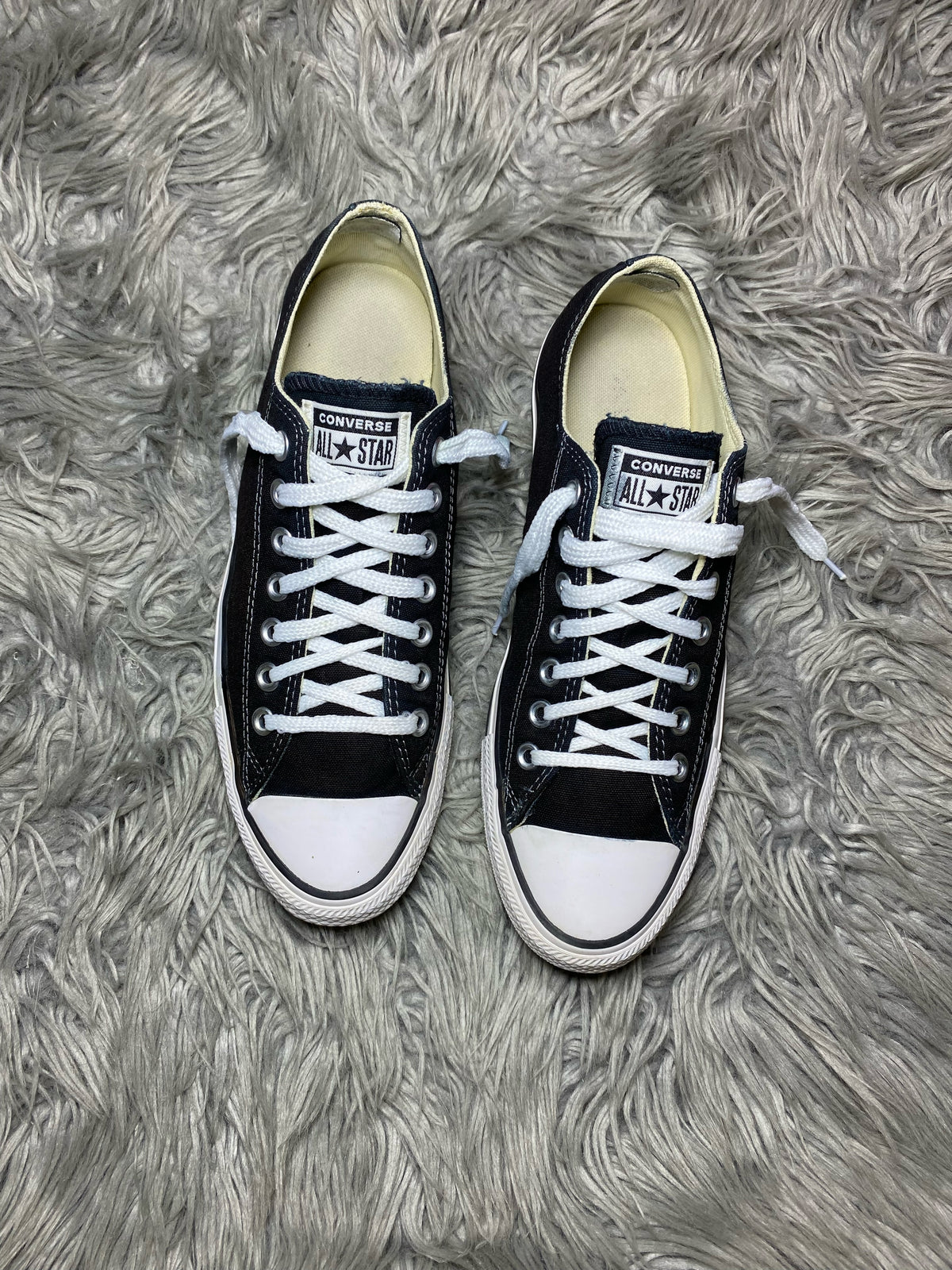 Converse Low Top (42)