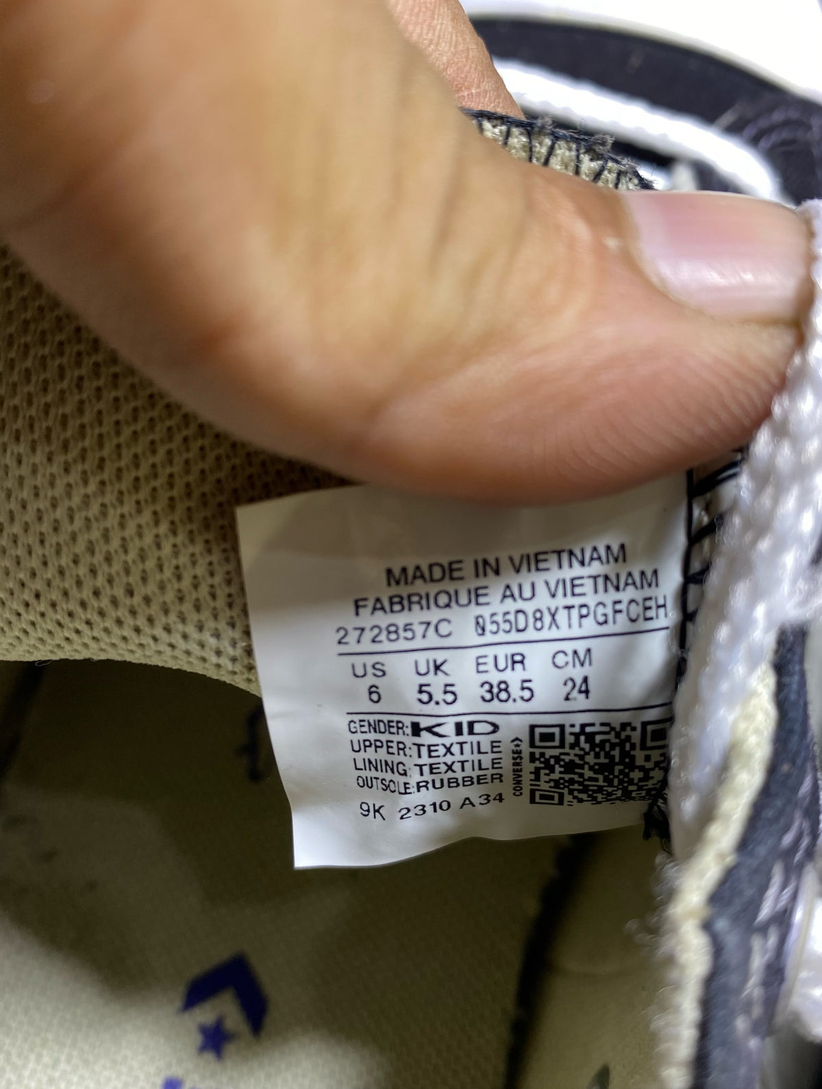Converse Low Top (38.5)