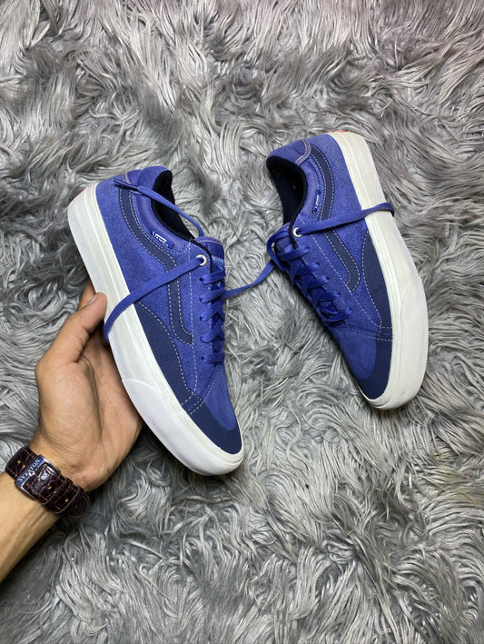 Vans Low Top (38.5)