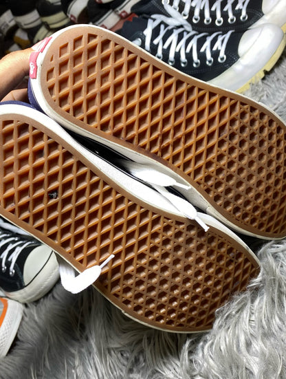 Vans Low Top (40.5)