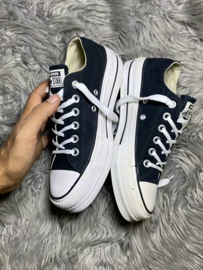 Converse Low Top (37.5)