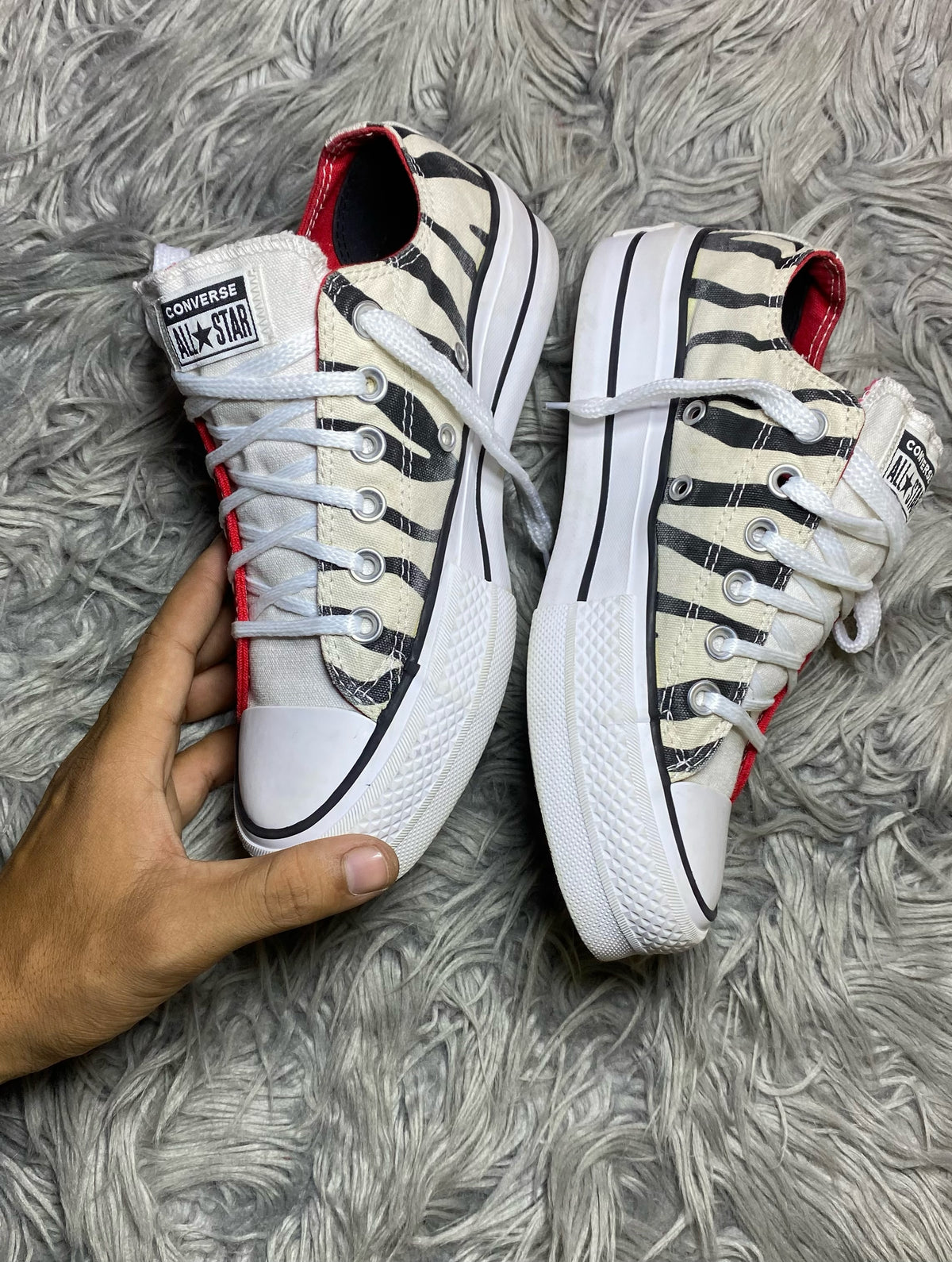 Converse Low Top (36.5)