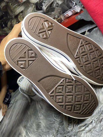 Converse Low Top (46)