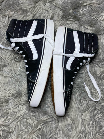 Vans High Top (38)