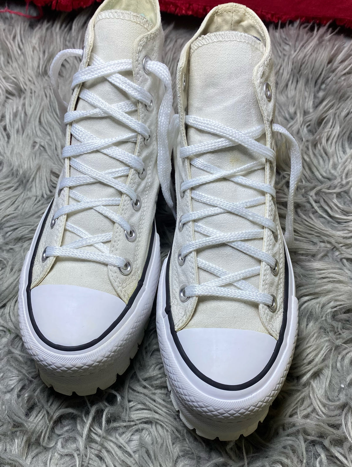 Converse High Top (39.5)
