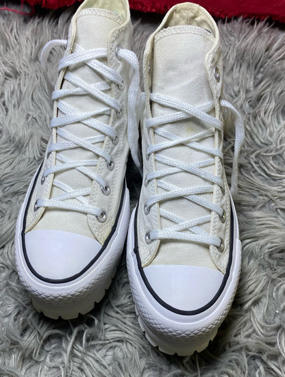 Converse High Top (39.5)