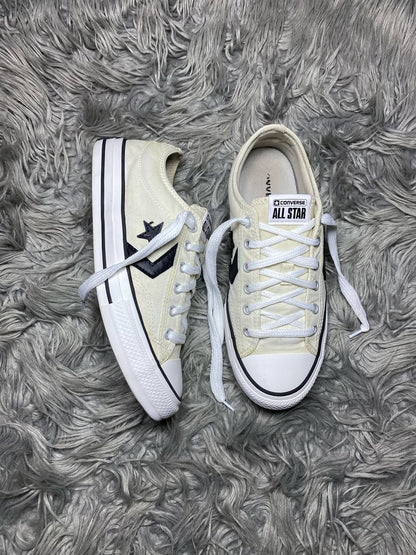 Converse Low Top (38.5)