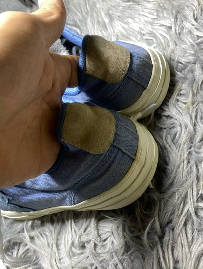 Converse Low Top (42)