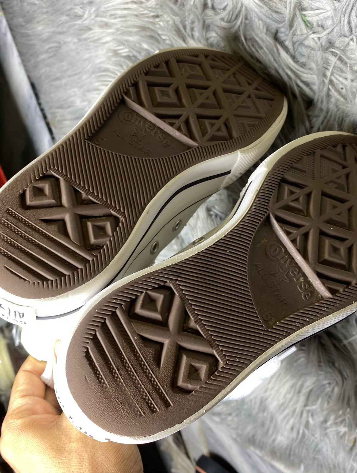Converse High Top (37.5)