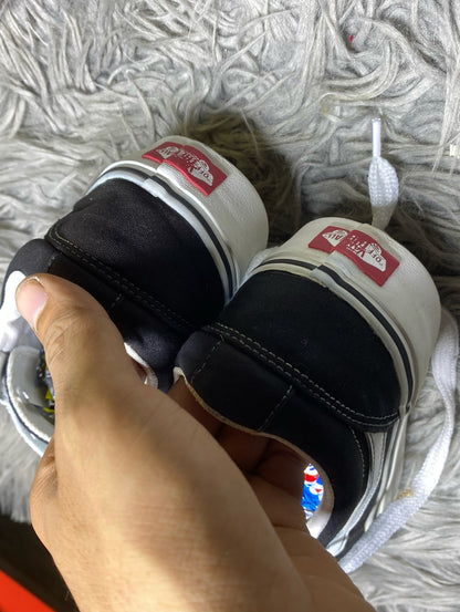 Vans Low Top (40)