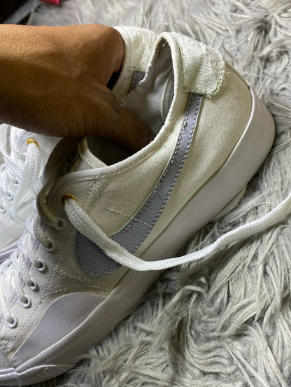 Nike Shoes Size (44)