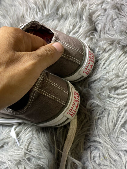 Converse Low Top (37.5)