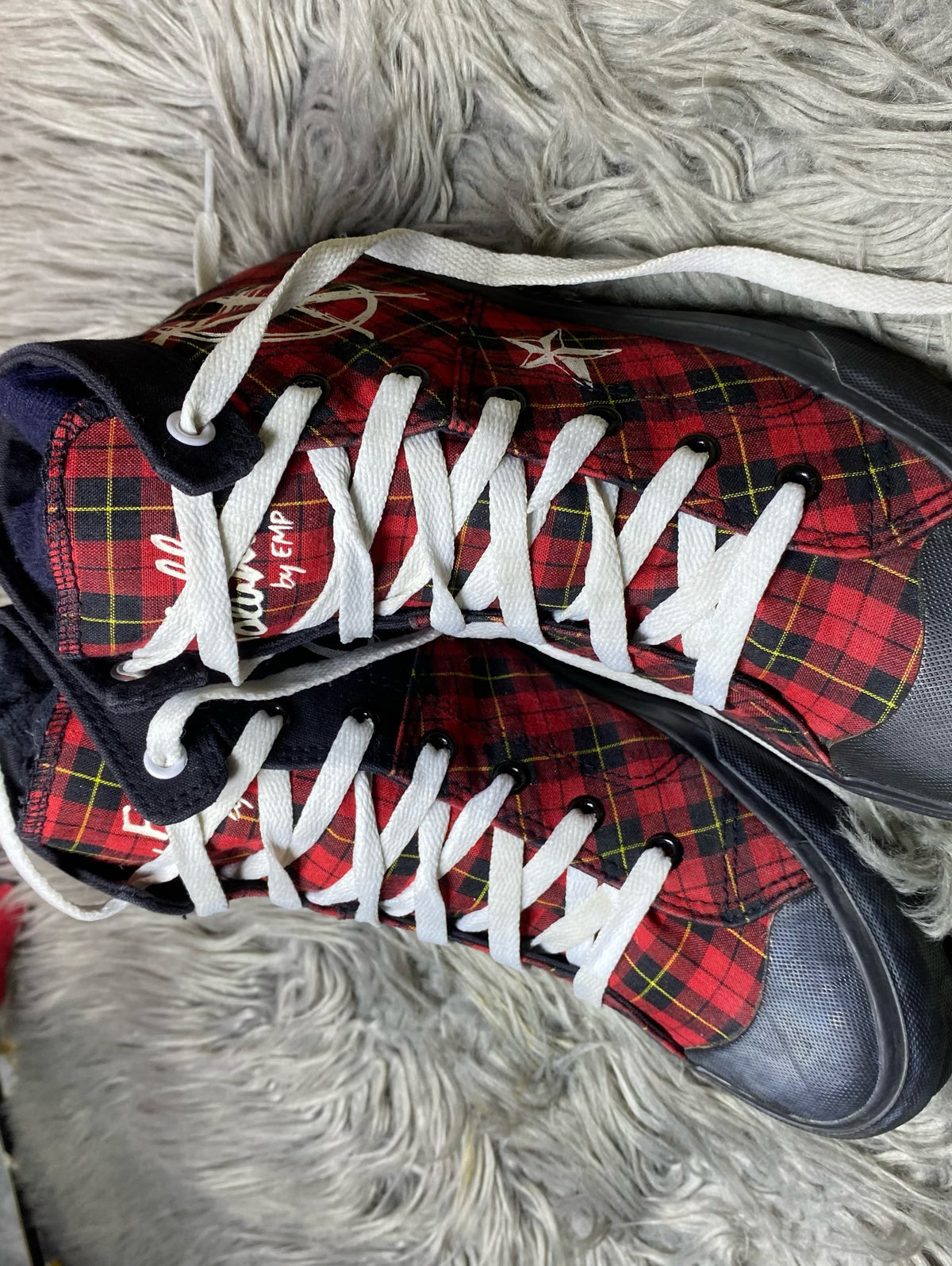 EMP SHOES SIZE (40)