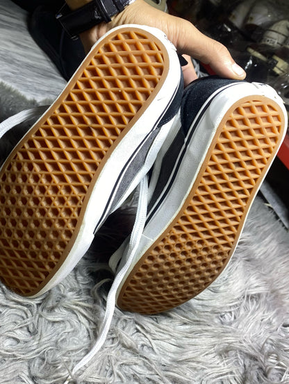 Vans Low Top (38.5)