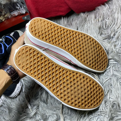 Vans Low Top (42)