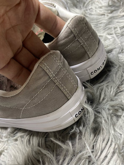 Converse Low Top (42)