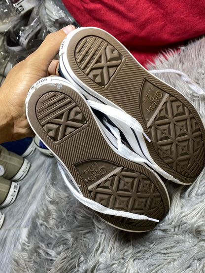 Converse Low Top (38)