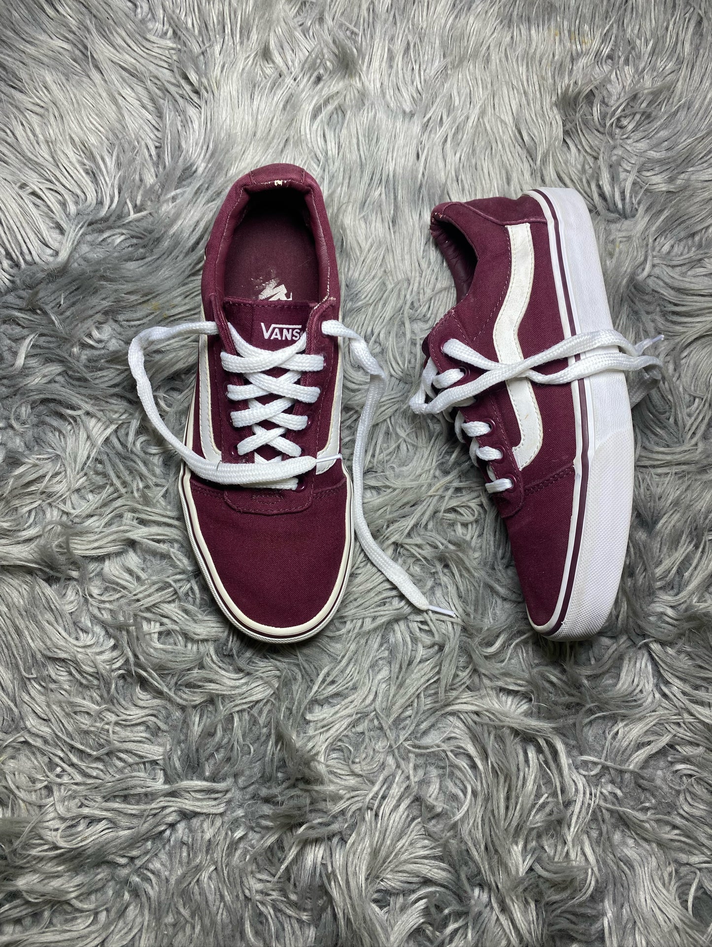 Vans Low Top (38.5)