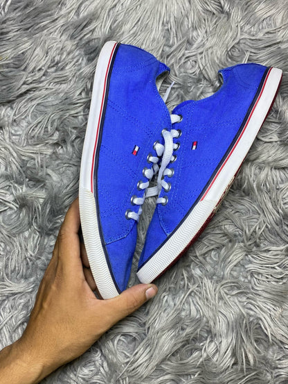 HILFIGER SHOES SIZE (43)