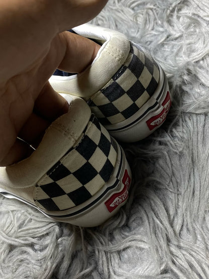Vans Low Top (38.5)