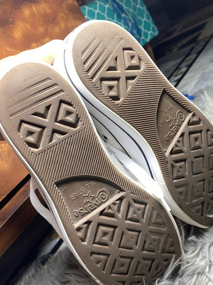 Converse Low Top (39.5)