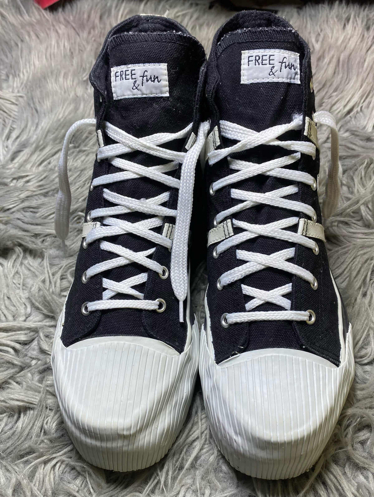 Free&Fun Shoes Size (40)