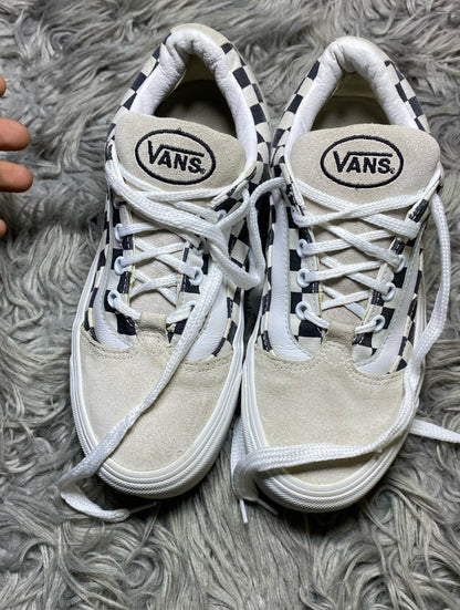 Vans Low Top (38)