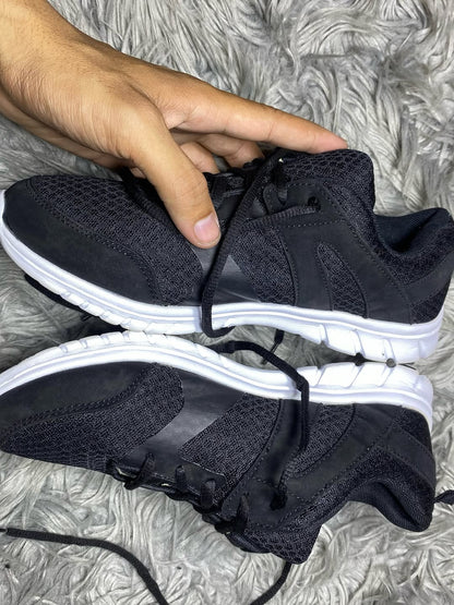 Goggers Shoes Size (39)