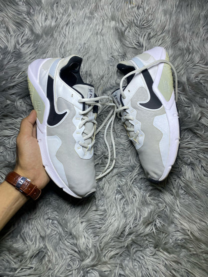 Nike Shoes Size (43)