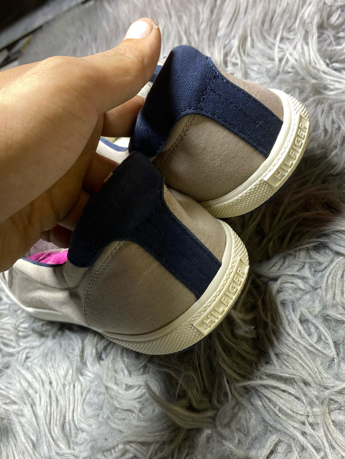 HILFIGER SHOES SIZE (44)