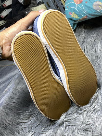 HILFIGER SHOES SIZE (42)