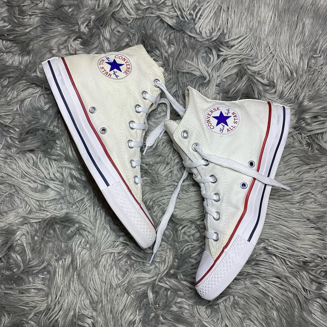 Converse High Top (39)