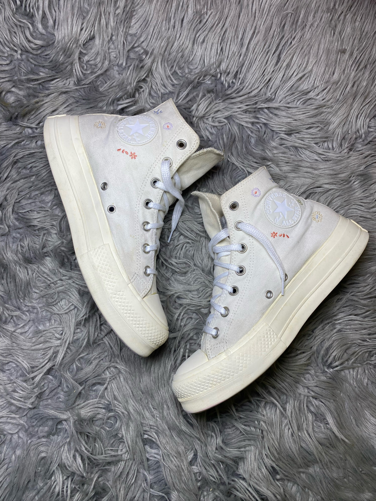 Converse High Top (41)