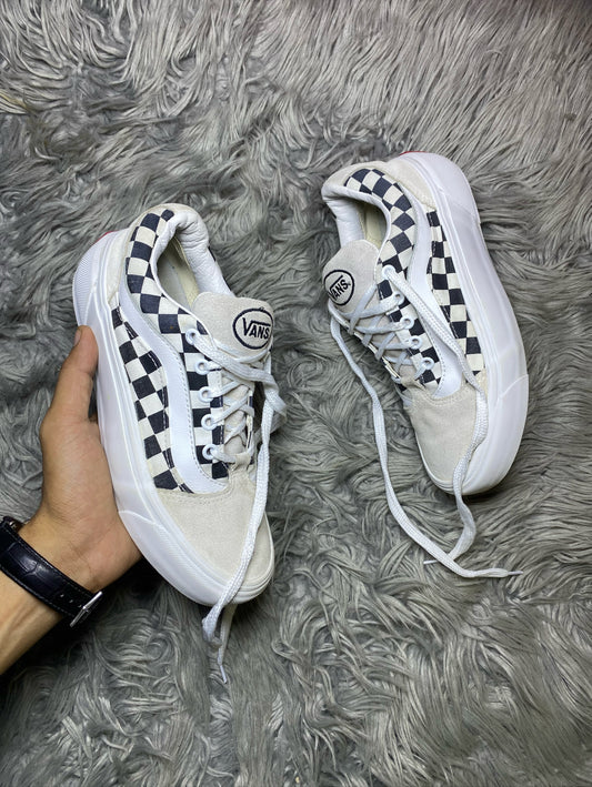 Vans Low Top (38)