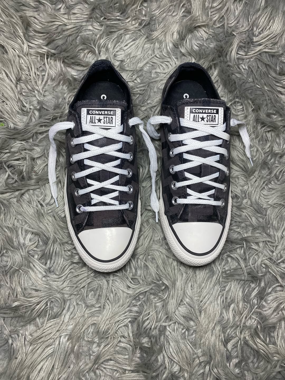 Converse Low Top (40) 2589