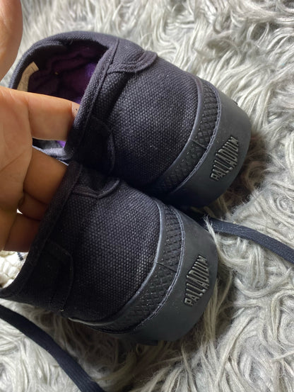 Palladium Shoes Size (42)
