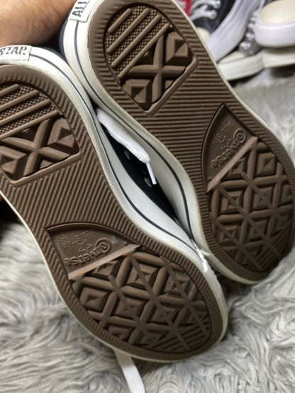 Converse Low Top (38)