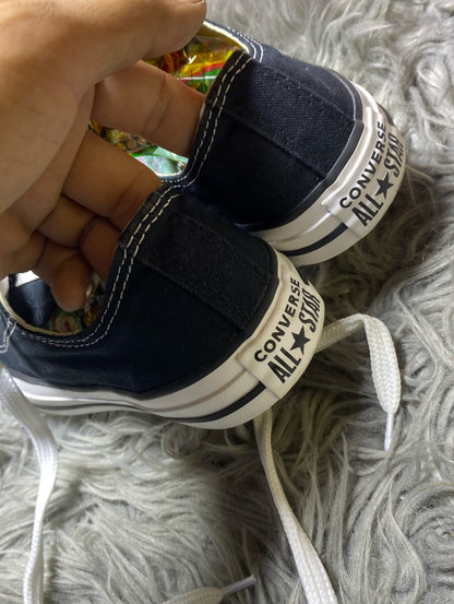 Converse Low Top (37.5)
