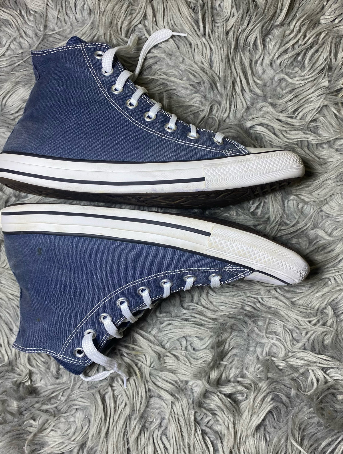 Converse High Top (42.5)