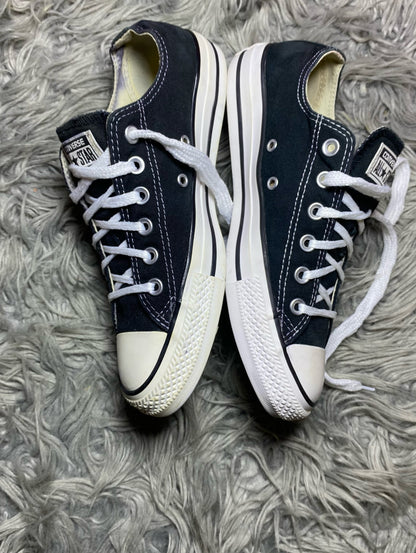 Converse Low Top (39.5)
