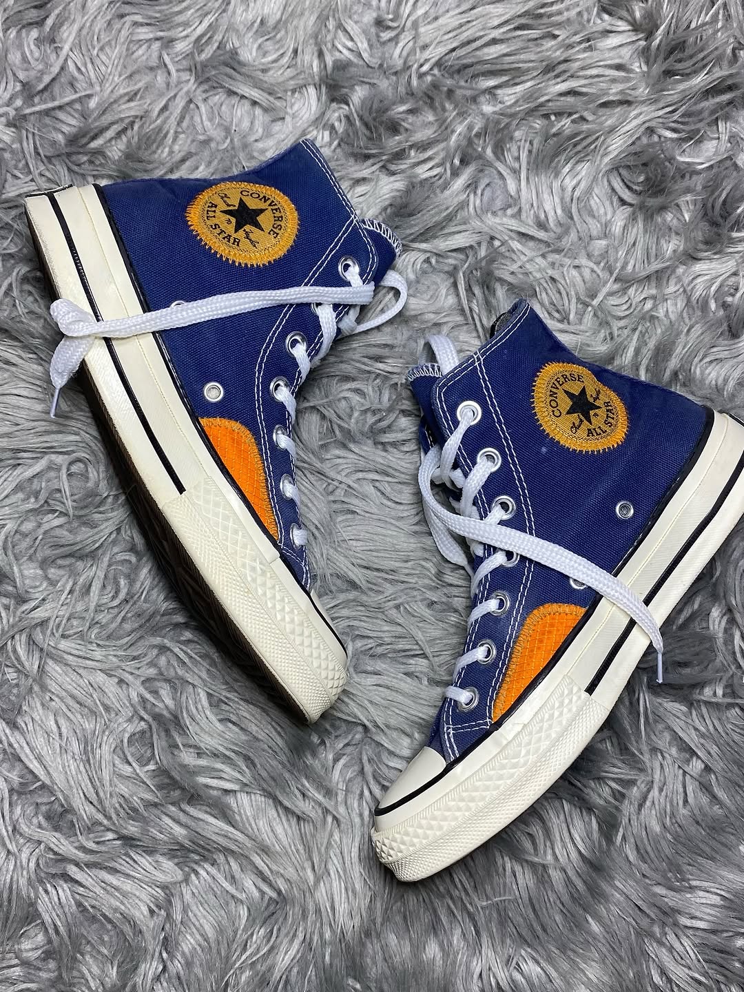 Converse High Top (36.5)
